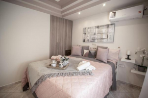 'The Ivory' House Project In Athens